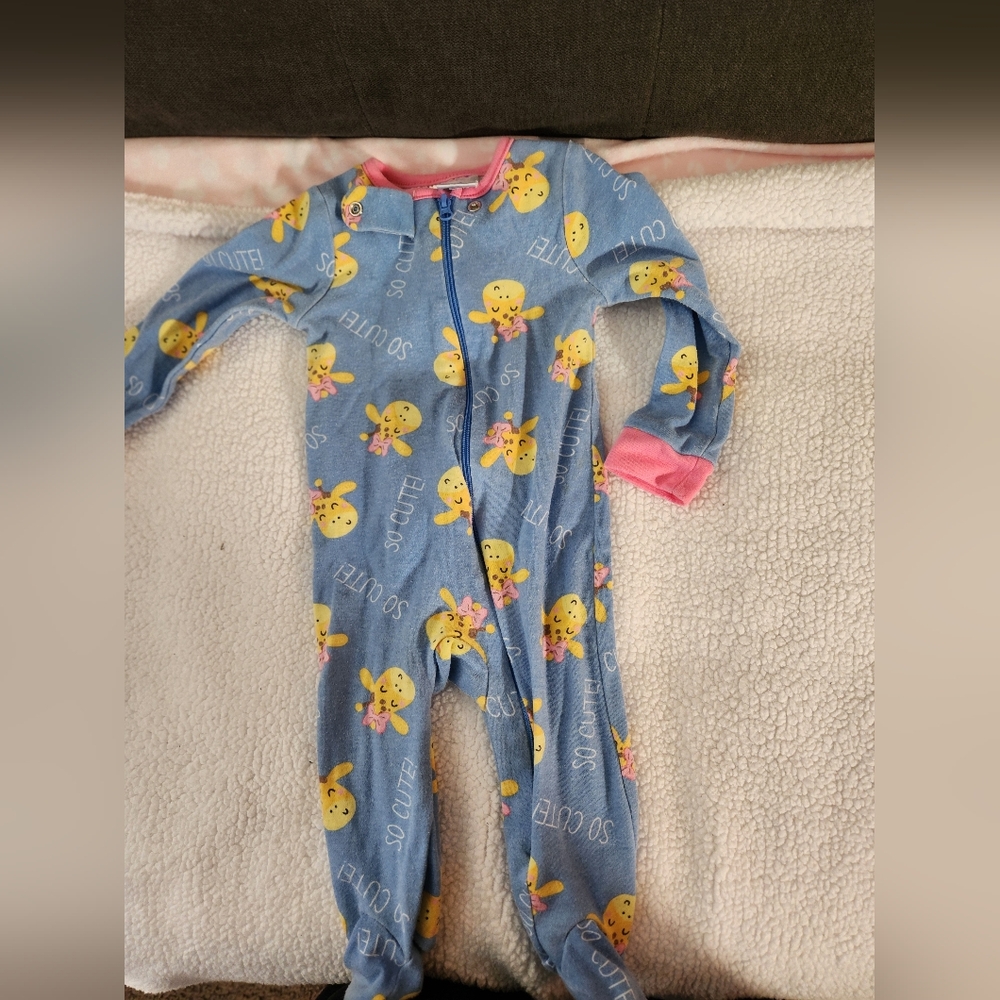 6/9 mo sleeper girl